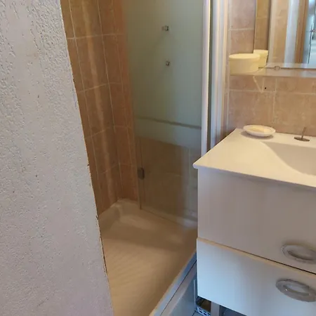 Climatisee Bord De L'eau - 4/5 Pers - Proche Avec Parking Prive - Fr-1-796-30 *